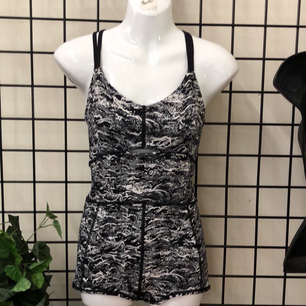 Lululemon cycling suit